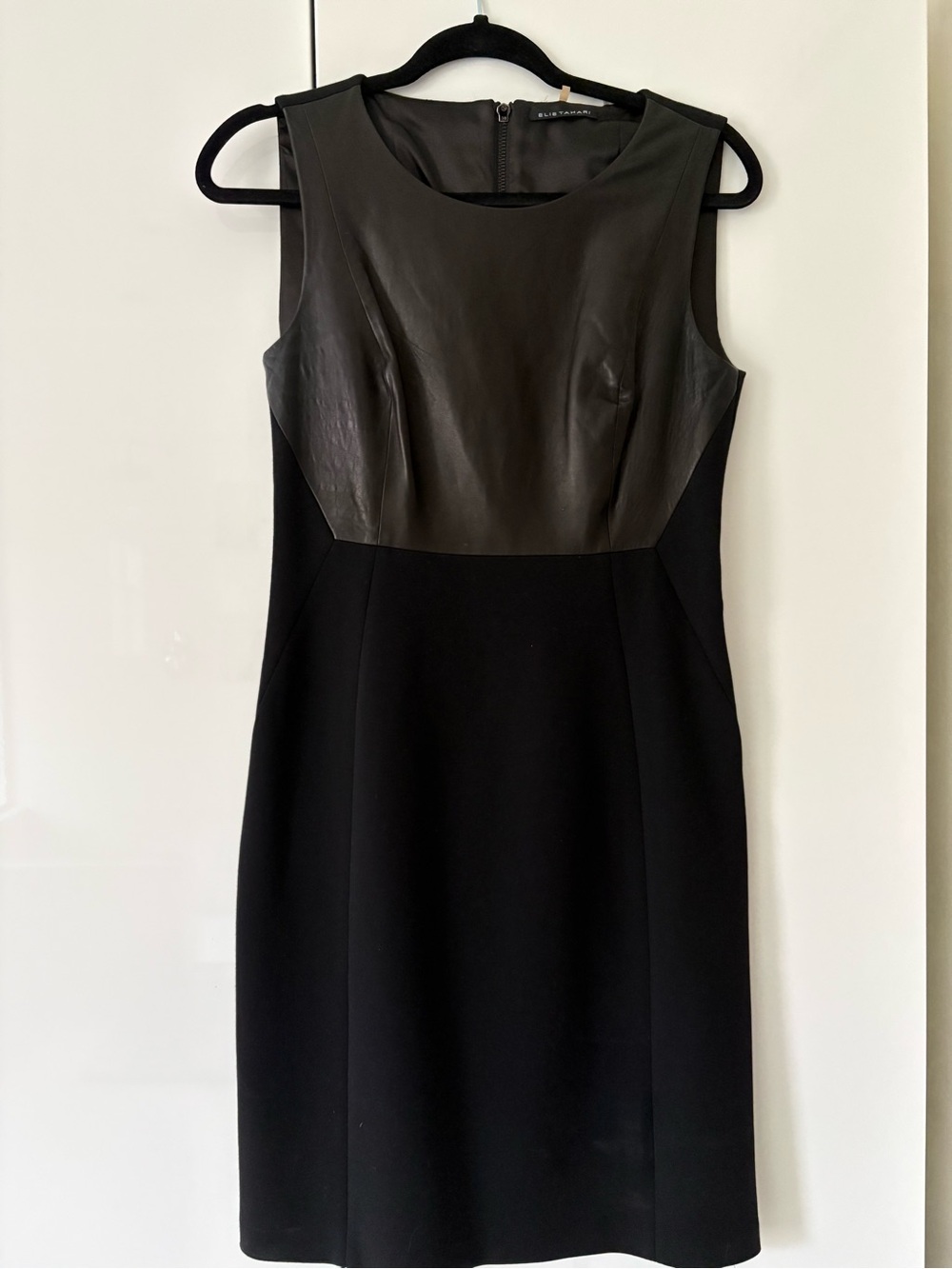 Elite Tahari Isadora Sleeveless Black Leather Paneled Sheath Dress